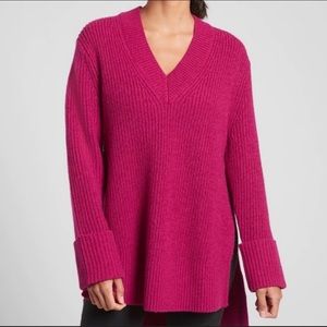 NWT!  Athleta Shasta V-Neck Sweater